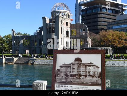 Hiroshima, Japan. Nov. 2018. Der A-Bomb-Dome befindet sich auf der anderen Seite des Motoyasu-Flusses von einer Fotografie, wie er als Industrie-Förderhalle aussah, bevor die Atombombe auf Hiroshima, Japan, am Samstag, 17. Februar 2019 abgeworfen wurde. Credit: Mark Hertzberg/ZUMA Wire/Alamy Live News Stockfoto