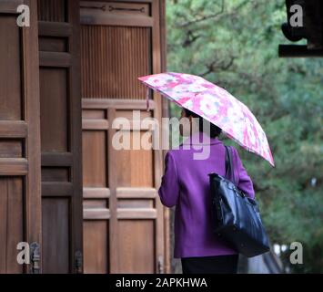 Kyoto, Japan. Nov. 2018. Der Daitoko-JI-Tempel Buddhist in Kyoto, Japan, Donnerstag, 22. November 2018, stammt aus dem Jahr 1326. Credit: Mark Hertzberg/ZUMA Wire/Alamy Live News Stockfoto