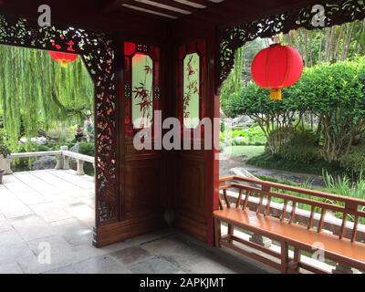 Sydney, Australien. Februar 2018. Der chinesische Garten der Freundschaft in Sydney, Australien, ist Sonntag, 18. Februar 2018, ähnlich wie Privatgärten der Ming-Dynastie. Credit: Mark Hertzberg/ZUMA Wire/Alamy Live News Stockfoto