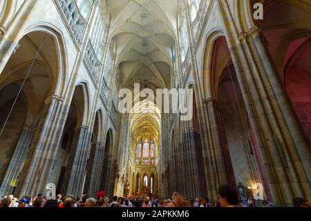 Die Metropolitankathedrale der Heiligen Vitus, Wenceslaus und Adalbert ist eine Römisch-Katholische Metropolitankathedrale in Prag, Sitz des Erzbischofes. Stockfoto