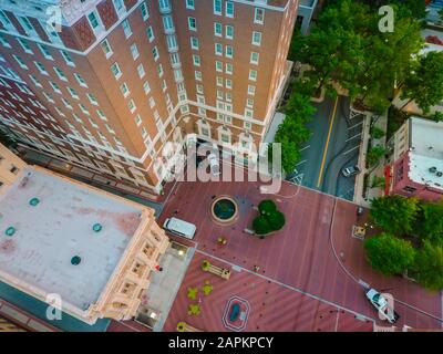 Luftaufnahme eines Stadtbildes mit hohen Gebäuden in Greenville, South Carolina Stockfoto