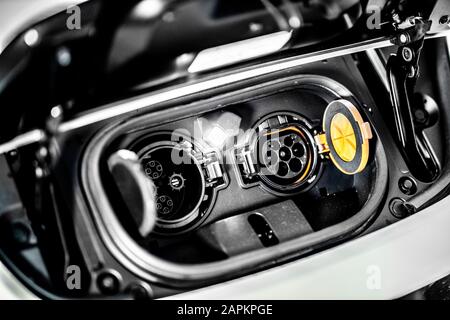 Ladeeinheit des Elektroautos, Nahaufnahme Stockfoto