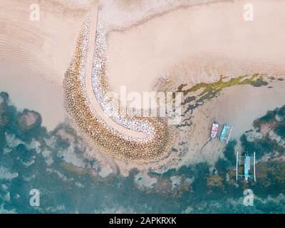 Indonesien, Bali, Sanur, Luftaufnahme des Strandes Stockfoto