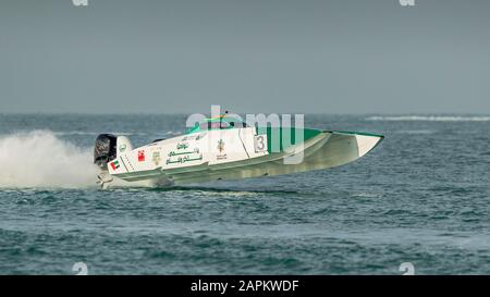 UIM 2019 Xcat-Weltmeisterschaft, Sunset Beach Dubai. Dubai Police, Crew Arif AL Zaffain, Nadir BIN Hendi. Stockfoto