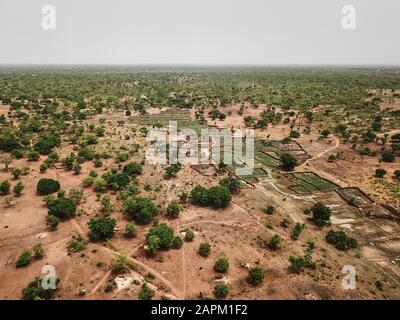 Mali, Bougauni, Luftaufnahme der Felder in der trockenen Sahelzone Stockfoto