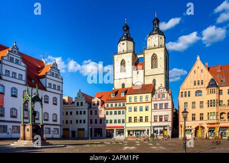 Deutschland, Sachsen-Anhalt, Wittenberg, Altstadtplatz mit Stadtkirche Wittenberg Stockfoto