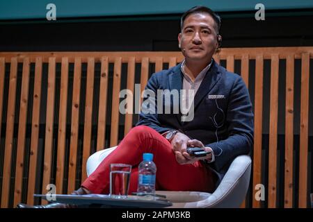 Barcelona, Spanien. Januar 2020. Rechtsanwalt, Aktivist und Journalist Jason Y.Ng hielt nach monatelangen Protesten und zivilem Ungehorsam im Zentrum für Zeitgenössische Kultur von Barcelona (CCCB) eine Pressekonferenz zur aktuellen Situation in Hongkong ab. Credit: Sopa Images Limited/Alamy Live News Stockfoto