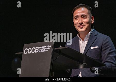 Barcelona, Spanien. Januar 2020. Rechtsanwalt, Aktivist und Journalist Jason Y.Ng hielt nach monatelangen Protesten und zivilem Ungehorsam im Zentrum für Zeitgenössische Kultur von Barcelona (CCCB) eine Pressekonferenz zur aktuellen Situation in Hongkong ab. Credit: Sopa Images Limited/Alamy Live News Stockfoto