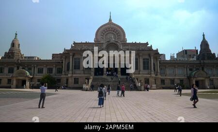 Tokio, JAPAN - 19. APRIL 2018: Ein weiter Blick auf den tempel tsukiji hongan-JI in tokio, japan Stockfoto