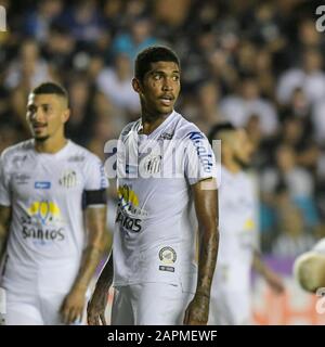 Santos, Brasilien. Januar 2020. Raniel do Santos während des Spiels zwischen Santos x Red Bull Bragantino in Vila Belmiro in Santos. Das Spiel gilt für die 1. Runde der Paulista 2020-Meisterschaft. Kredit: Richard Callis/FotoArena/Alamy Live News Stockfoto