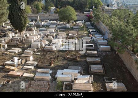 Armenischer Friedhof am Mt. Zion außerhalb des Armenviertels der Altstadt von Jerusalem. Stockfoto