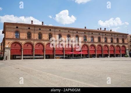 Palazzo Sersanti in Piazza Matteotti, Imola, Italien Stockfoto