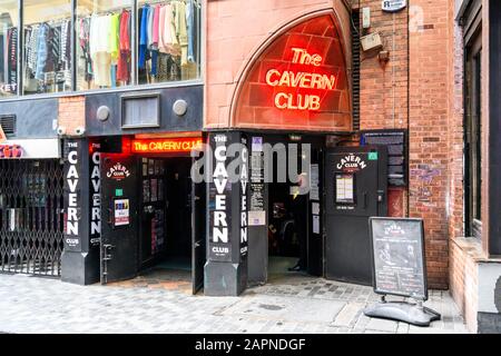 The Cavern Club ist ein Nachtclub in Liverpool, England, der die Beatles in ihren frühen Jahren berühmt umhosste. Stockfoto