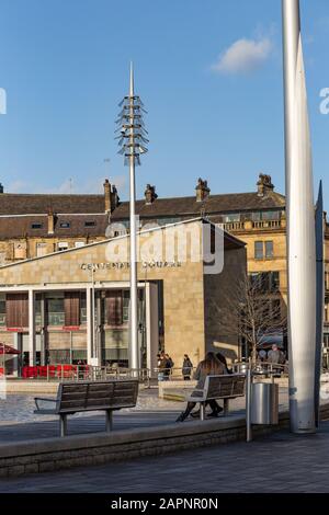 Bradford, Großbritannien - 15. JANUAR 2020: Centenary Square in Bradford, West Yorkshire Stockfoto