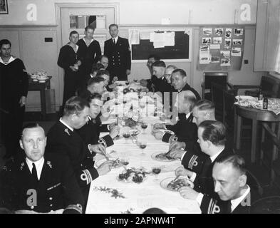 Marine-Trainingslager Voorschoten. Angelkommissar/Datum: 21. Juli 1948 Ort: Voorschoten, Zuid-Holland Stichwörter: Kommissar Stockfoto