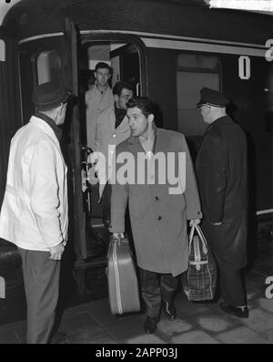 Reims in Rotterdam, Ankunfts-Team, Colonna Datum: 12. März 1963 Ort: Reims, Rotterdam-Schlüsselwörter: Ankunft, elftallen Stockfoto