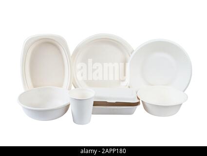 Eingestellt von rohen Pflanzenfasern Food Box und Pappbecher auf weißem Hintergrund, Speichern Freistellungspfaden. Natürliche Faser eco Essen und Trinken Verpackung. Stockfoto