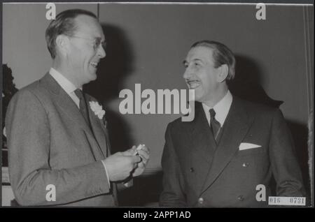 Königshaus, Fürsten, Gespräche, Botschafter, Amiel-Quiroga J.M., Bernhard, Fürst, Unamuno M.D. Datum: 27.Januar 1965 Ort: Amsterdam, Spanien Schlüsselwörter: Botschafter, Gespräche, Königshaus, Princes persönlicher Name: Amiel-Quiroga J.M., Bernhard, Fürst, Unamuno M.D. Stockfoto