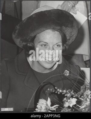 Königshaus, Prinzessinnen, Porträts, Besuche, Beatrix, Prinzessin Datum: 17. Dezember 1967 Ort: Drenthe, Zuidlaren Schlüsselwörter: Besuche, Königshaus, Porträts, Prinzessinnen persönlicher Name: Beatrix, Prinzessin Stockfoto