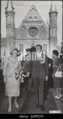 Serie 018-0060 t/m 018-0062 Beatrix und Claus besuchen den Staatsrat Datum: 30. Juni 1965 Ort: Den Haag, Zuid-Holland Schlüsselwörter: Besuche, Gespräche, Königshaus, Princes, Prinzessinnen, Regierungen persönlicher Name: Beatrix, Prinzessin, Beel, Louis, Claus, Prinz, Cort van der Linden P.W.J. Name der Einrichtung: Staatsrat, Ridderzaal Stockfoto