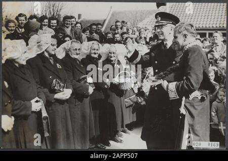 Serie 020-0131 t/m 020-0189: Staatsbesuch schwedischer König in den Niederlanden 25-4 t/m 27-4-1955 Datum: April 1955 Ort: Zeeland, Zierikzee Schlüsselwörter: Unterschriften, Könige, Königshaus, Staatsbesuche, Krankenhäuser persönlicher Name: Gustaaf, König von Schweden Stockfoto
