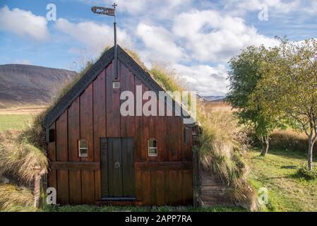 Grafarkirkja Turf-Kirche, Nordisland Stockfoto