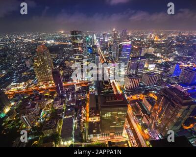 Thailand, BANGKOK - 14. MÄRZ: Luftbildarchpanorama von Bangkok. City Background Bangkok, Thailand am 15. März 2014 Stockfoto