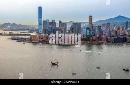 Hongkong Hafen in der Tageslandschaft. Hongkong im 27. April 2015 Stockfoto