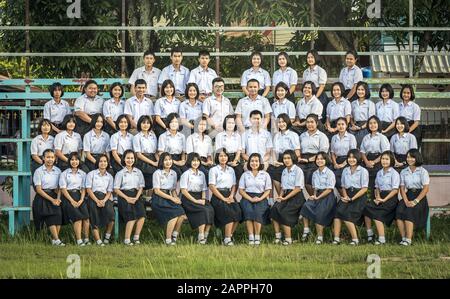 Bangkok, THAILAND - 1. SEPTEMBER: Unidentifizierte Studenten am 1. September 2016 an der School, wird die Ausbildung in Thailand von der thailändischen Regierung durch die Thai-Regierung bereitgestellt Stockfoto