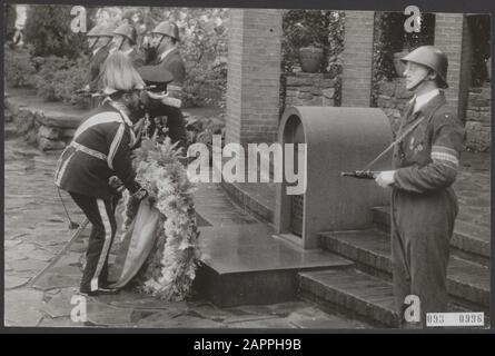 Staatsbesuch äthiopischer Kaiser in den Niederlanden 3. Bis 6. November 1954 Datum: 3. November 1954 Ort: Amsterdam, Äthiopien Schlüsselwörter: Kaiser, Kränze, Staatsbesuche persönlicher Name: Haile Selassi, Kaiser von Äthiopien Stockfoto