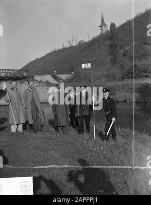 Serie: Grenzkorrektur bei Lobith und Elten. Grenzflaggen Werk Datum: 22. April 1949 Ort: Elten Stichwörter: Grenzen, Flaggen Stockfoto