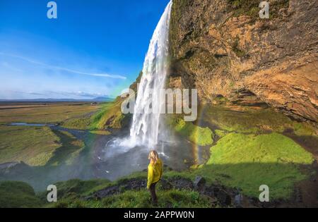 Island Naturwasserfall, die Landschaft in Anamnität verwandelt Stockfoto