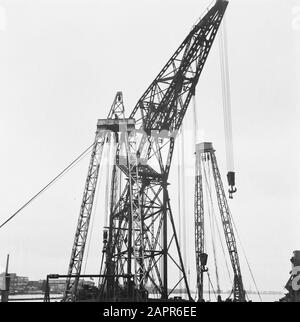 Reparaturhafen Amsterdam Zweiter Weltkrieg, Wiederherstellungsdatum: 1945 Ort: Amsterdam, Noord-Holland Schlüsselwörter: Erholung, zweiter Weltkrieg Stockfoto