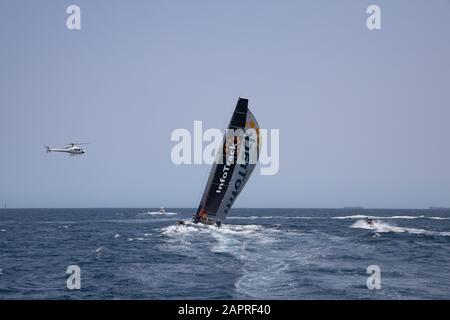 Sydney Hobart Yacht Race 2019. Infotrack Supermaxi Yacht zu Beginn des Rennens verlassen die Köpfe auf den Hafen von Sydney. Rolex Sydney Hobart. Stockfoto