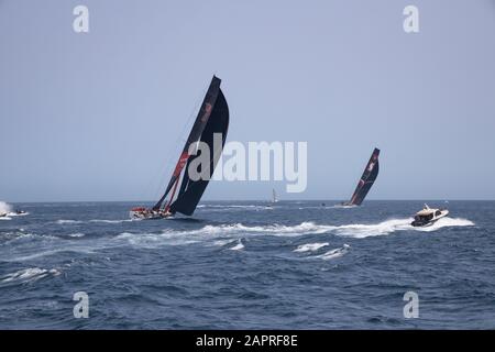 Wild Oats XI zu Beginn des Rolex Sydney Hobart Yacht Race 2019. Sydney Harbour, 26. Dezember 2019. Stockfoto