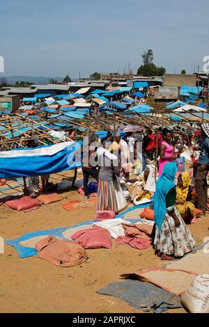 Lokaler Markt von Bonga, in der Region Kaffa, Äthiopien