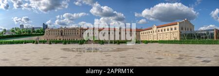 Anenii, Moldawien - 06.28.2019. Schloss Mimi Winery Factory und Resort in Moldawien, an einem sonnigen Sommertag Stockfoto