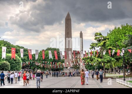 Istamul, Türkei - 07.12.2019. Obelisk von Theodosius in Istanbul, Türkei, an einem trüben Sommertag. Stockfoto
