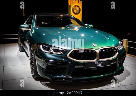 Brüssel - 9. JANUAR 2020: BMW M8 Wettbewerb Gran Coupé Sportwagen auf der Brüsseler Autosalon 2020. Stockfoto