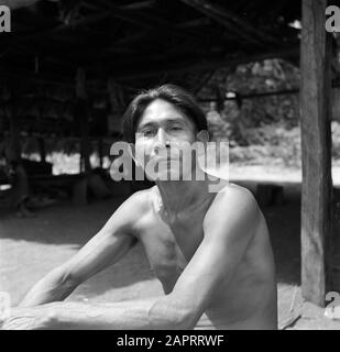 Reisen nach Suriname und die niederländischen Antillen EIN Arawak-Inder in Pierrekondre in Suriname Datum: 1947 Ort: Pierrekondre, Suriname Schlüsselwörter: Inder, Inder Stockfoto