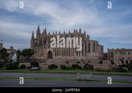 Kathedalen-La Seu, Königspalast, La Almudaina in Palma de Mallorca, bekannte Orte in Palma de Mallorca, Stockfoto