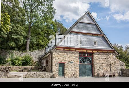 Burg Bilstein als Jugendherberge Stockfoto