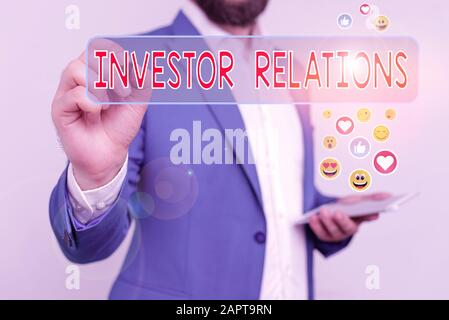 Handschriftertext zum Schreiben von Investor Relations. Konzeptionelle Verantwortung für die Verwaltung von Fotos, die Finanzierungen integriert Stockfoto