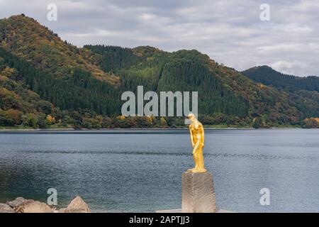 Statue von Tatsuko im Tazawako-See bei Akita, Japan Stockfoto