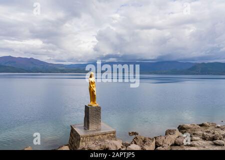 Statue von Tatsuko im Tazawako-See bei Akita, Japan Stockfoto