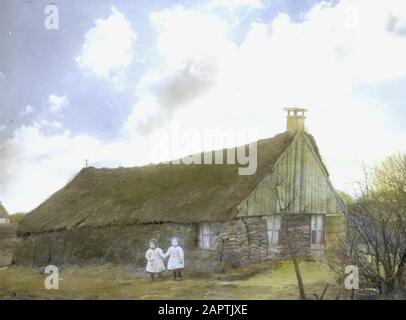 Alte landwirtschaftliche Gebäude, Wohnungen, alte drentse Plaggenhütte Datum: Undatierte Stichwörter: Alte landwirtschaftliche Gebäude, Wohnungen Personenname: Alte drentse Plaggenhütte Stockfoto