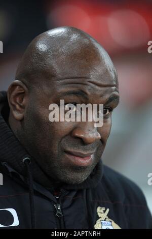 Sunderland, Großbritannien. Januar 2020. Sunderland, ENGLAND - 24. JANUAR DONCASTER Rovers Manager Darren Moore während des Sky Bet League 1 Spiels zwischen Sunderland und Doncaster Rovers im Stadium Of Light, Sunderland am Freitag, 24. Januar 2020. (Credit: Mark Fletcher/MI News) Foto darf nur für redaktionelle Zwecke in Zeitungen und/oder Zeitschriften verwendet werden, Lizenz für kommerzielle Nutzung erforderlich Credit: MI News & Sport /Alamy Live News Stockfoto