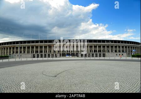 Olympiastadion, Geplant von Adolf Hitler für die Olympischen Spiele 1936,Olympiastadion, Berlin, Otto March, Hertha BSC Berlin, Berliner Olympiastadion, Stockfoto