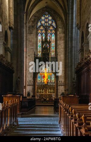 Inneneinrichtung der Heilig-Kreuz-Kirche (Stift Heiligenkreuz) ist ein Kloster der Zisterzienserinnen in Wien-Wald. Stockfoto