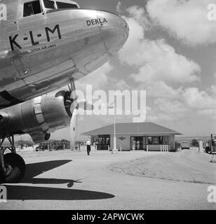 Reisen nach Suriname und zum Flughafen der niederländischen Antillen Subi Blanco am Bonaire Datum: 1947 Ort: Bonaire, Niederländische Antillen Schlüsselwörter: Name der Flugfelder Institution: KLM: Poll, Willem van de, Stockfoto